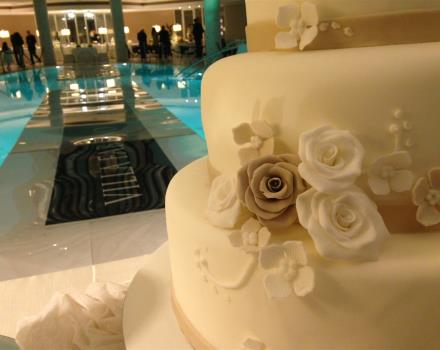 Matrimonio location passerella sulla piscina - Best Western Premier Villa Fabiano Palace Hotel