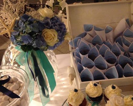 Matrimonio confettata conetti azzurri - Best Western Premier Villa Fabiano Palace Hotel