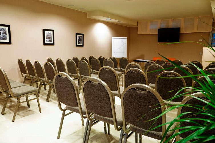 Scopri la sala congressi del Best Western Premier Villa Fabiano Palace Hotel e organizza il tuo evento a Cosenza - Rende