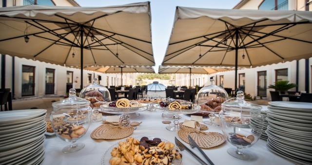 Buffet Colazione all'aperto - Best Western Premier Villa Fabiano Palace Hotel