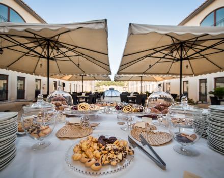 Buffet Colazione all'aperto - Best Western Premier Villa Fabiano Palace Hotel